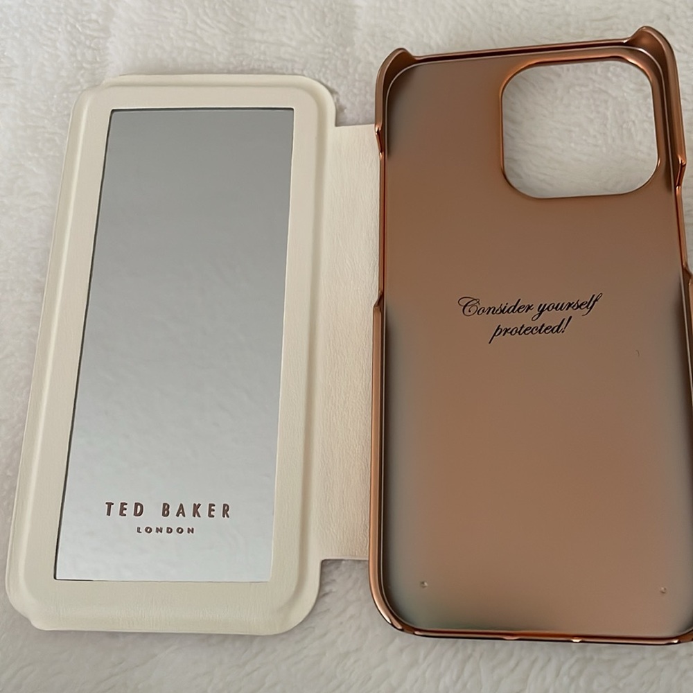 iPhone 13Pro phone case - Picture 2 of 4